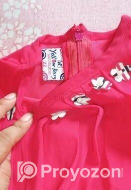 ২ বাছরের মেয়ে বাচ্চার স্কার্ট