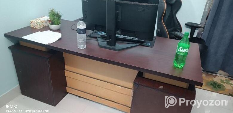 Desk sell Post