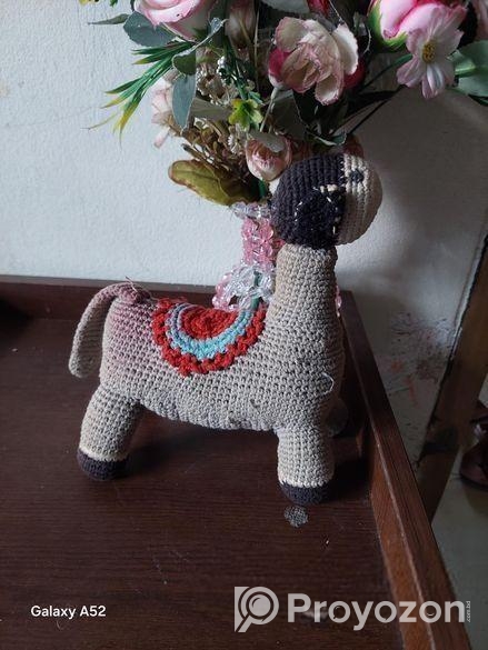 সুতা দিয়ে তৈরি পুতুল