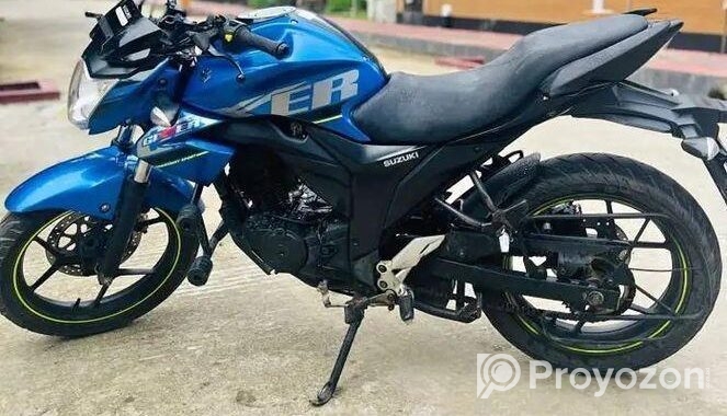 Suzuki Gixxer . 2020