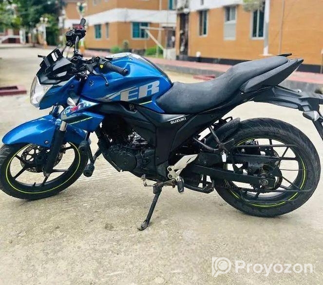 Suzuki Gixxer . 2020