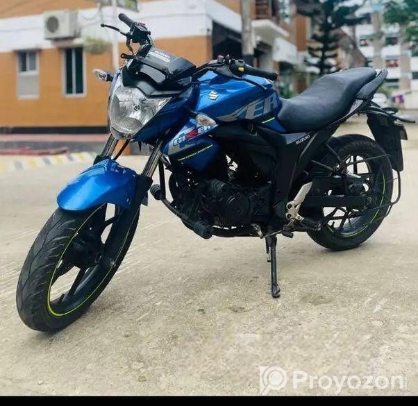 Suzuki Gixxer . 2020