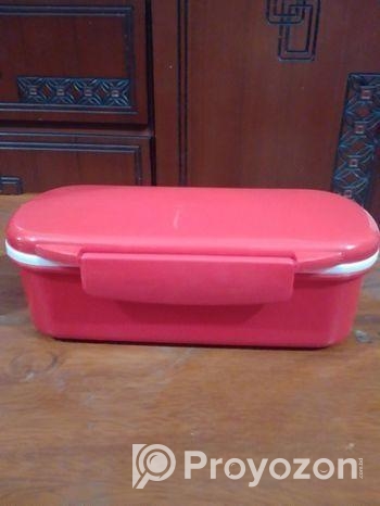 টিফিন বক্স এবং মাম পট বিক্রি করা হবে