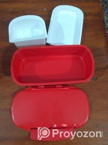 টিফিন বক্স এবং মাম পট বিক্রি করা হবে