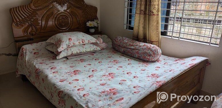 Urgent sell of a Double bed. wooden
