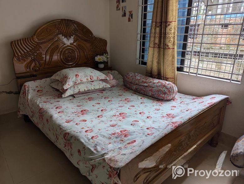 Urgent sell of a Double bed. wooden