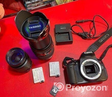 Canon 700 D