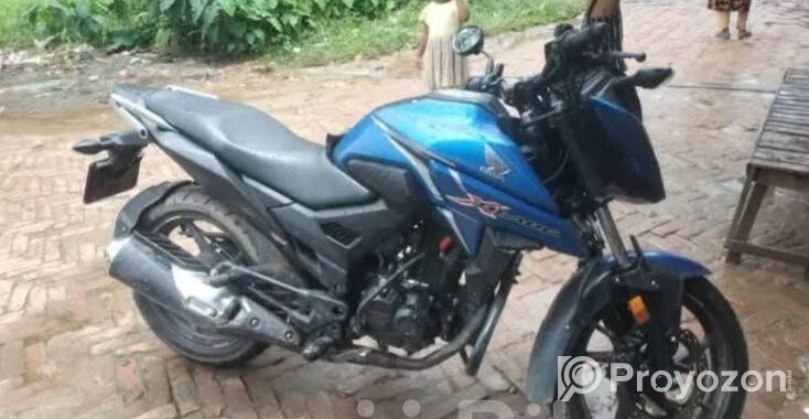 Honda X Blade 2021