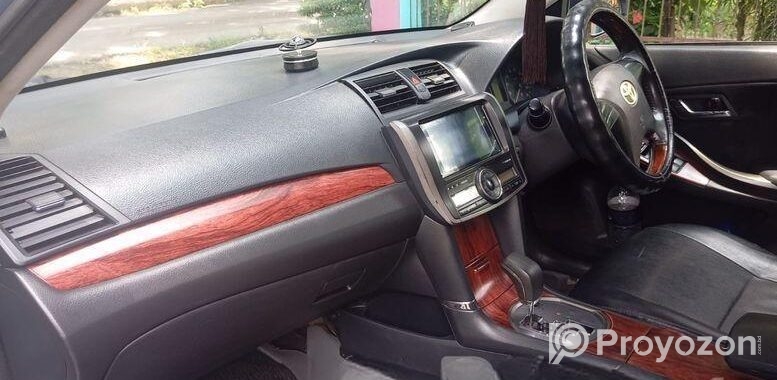 Toyota Premio . 2007