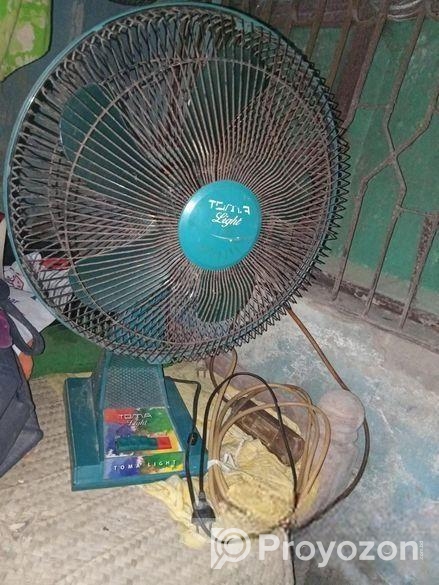 টেবিল ফ্যান ফ্রেশ ফুল