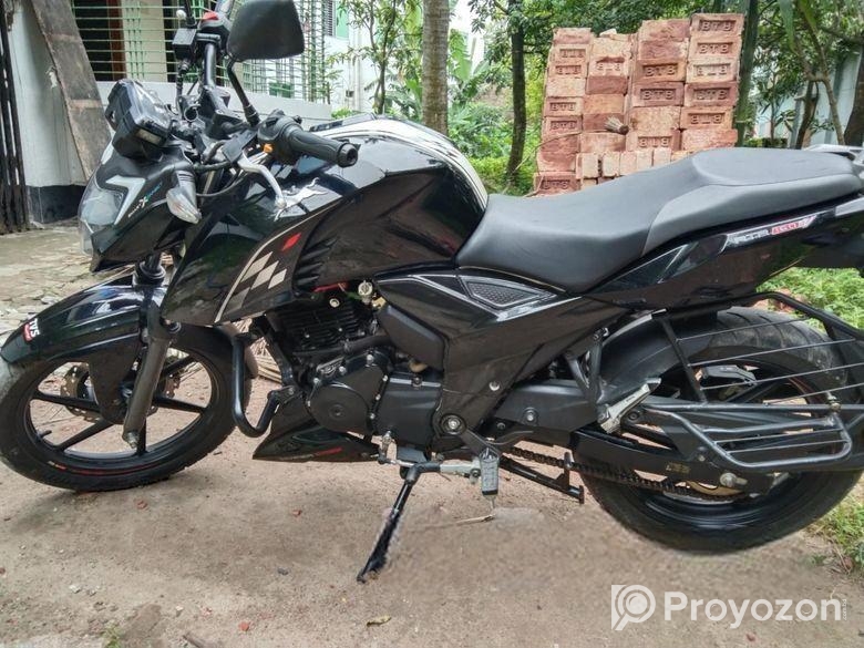 TVS Apache RTR 160 . 2024