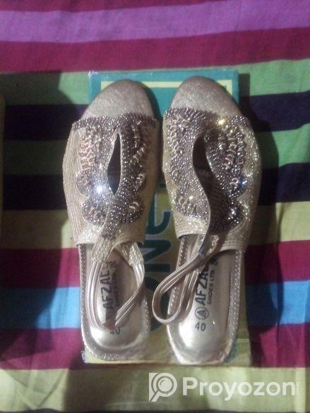 দুই জুরা জুতা