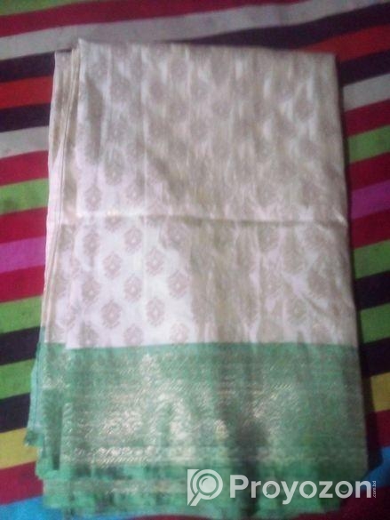 ৫ টা শাড়ী বিক্রি হবে