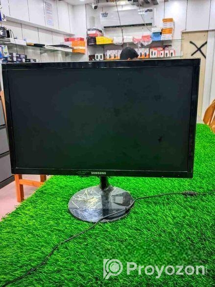 19inch Samsung Monitor ‍Sell Hobe