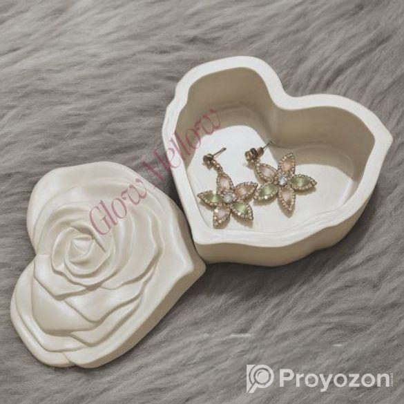 জুয়েলারি বক্স বিক্রি হবে