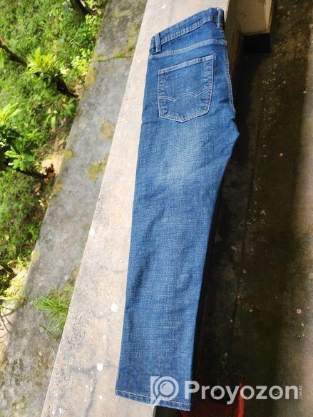 American Eagle Jeans 32 Size