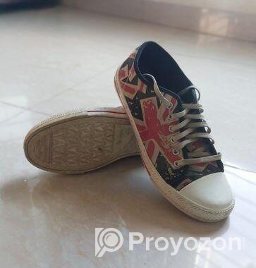 লি কুপার Chuck Taylor Low Top (ব্যবহৃত)