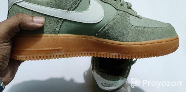 Original Nike Air Force 1 shoe / sneakers