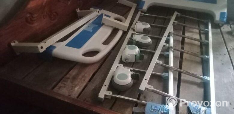 Hospital patient bed