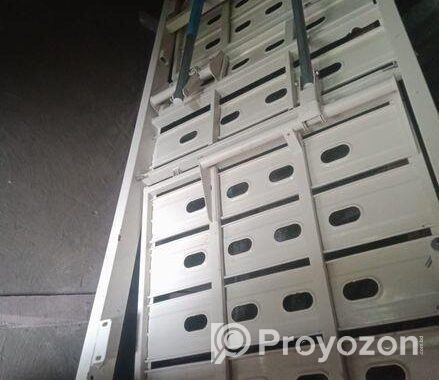Hospital patient bed