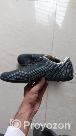 ফুটবল ট্রেইনার জুতা