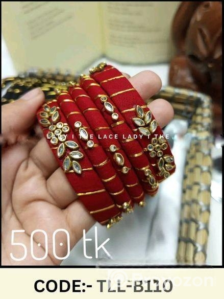 কুন্দনের রেসমি চুড়ি