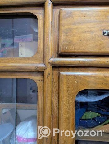 ক্লাসিক শোকেস, রেইন্ট্রি কাঠের