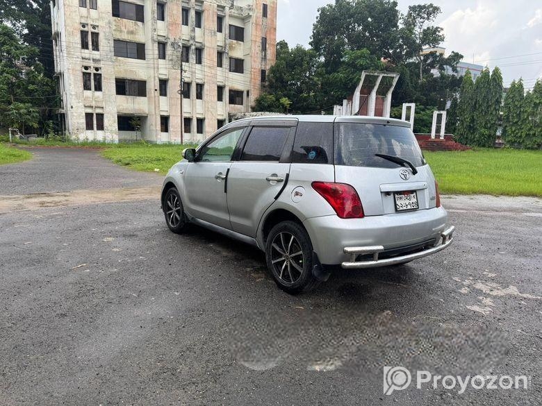 Toyota ist Octane drive 2004