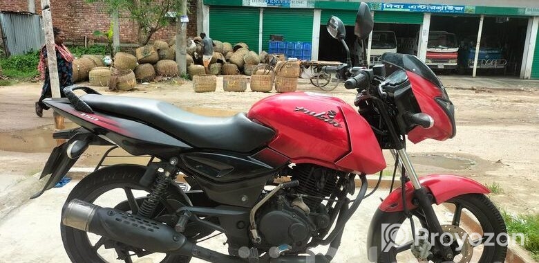 Bajaj Pulsar 150 2015
