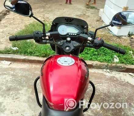 Bajaj Pulsar 150 2015