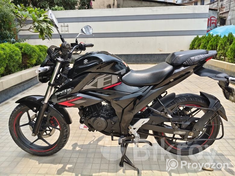 Suzuki Gixxer 2021