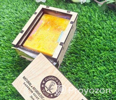 Saffron Goat Milk Soap Bar With Wooden Box