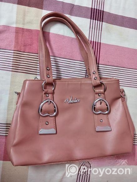 অল্প মূল্যে শাড়ি কিনুন