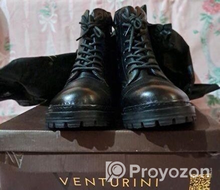 Venturni Biker/Chelsea Boots