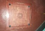 Carrom board
