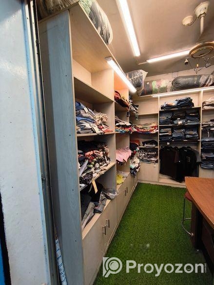 শোরুম এর র‍্যাক বিক্রয় হবে