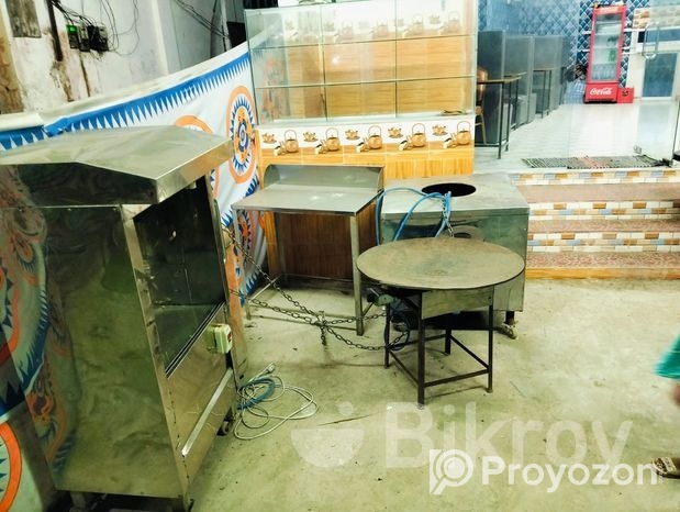 একটি গ্রিল মেশিন বিক্রি করা হবে।