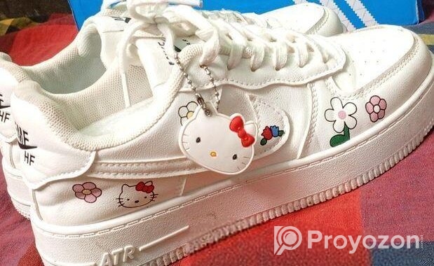 Ladies Shoe. reasonable price.