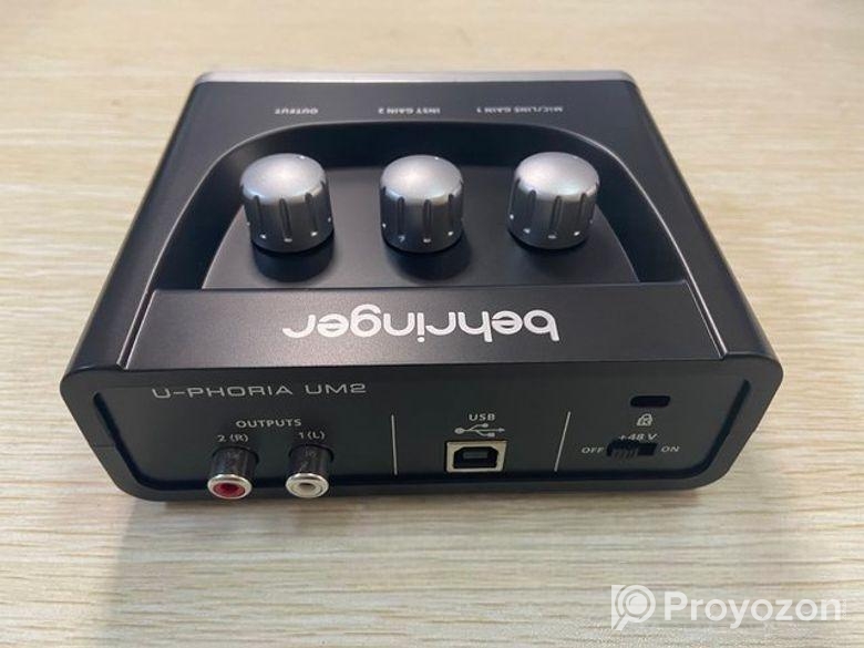 Behringer U-PHORIA UM2 Audio Interface