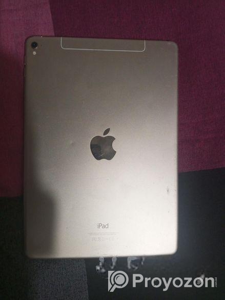 Apple i phone pad (Used)