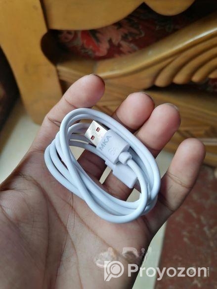 ৩৩ ওয়াটের ওয়ান প্লাস চার্জার বিক্রয় করা হবে