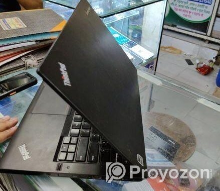 Lenovo i5 ram8gb ssd256gb
