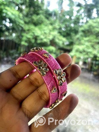 কুন্দন চুড়ি