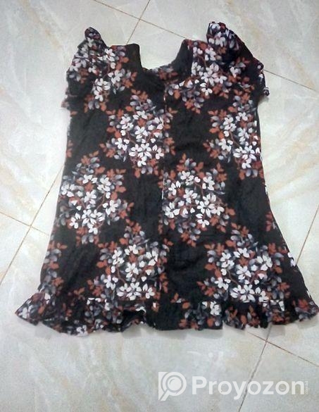 ফ্রক মেয়ে দের জন্য