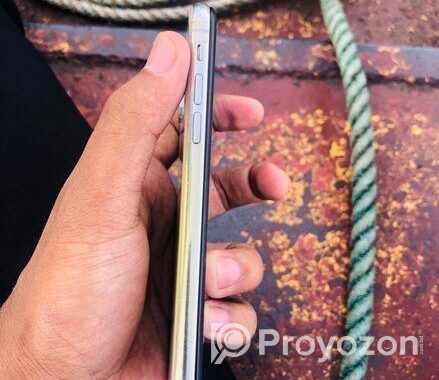 Apple iPhone X (Used)
