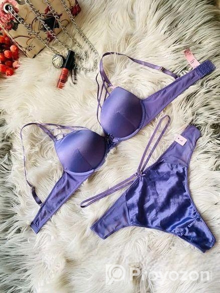 Bra-Panty set.