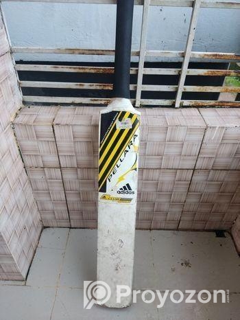 ক্রিকেট বেট বিক্রয় হবে