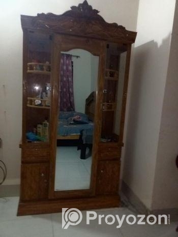 ডেসিন টেবিল