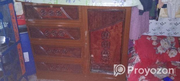 ওয়ারড্রব বিক্রি হবে