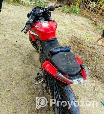 Bajaj Pulsar AS . 2016